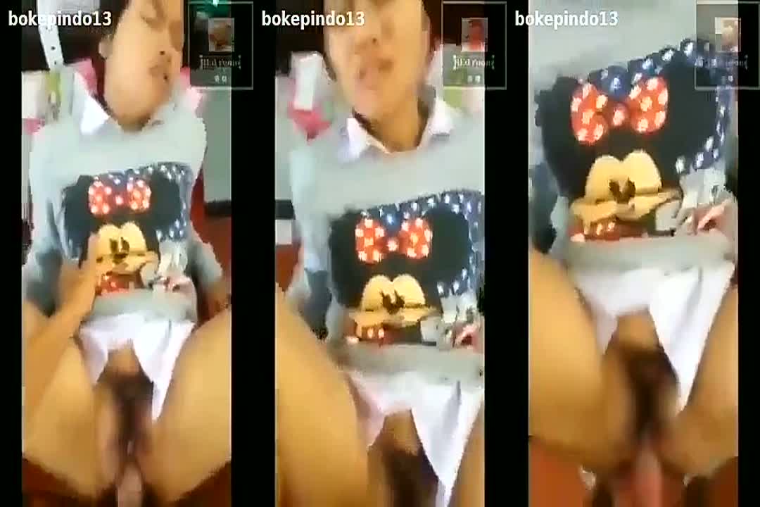 Di Ewe Guru Di Dalam Kantor