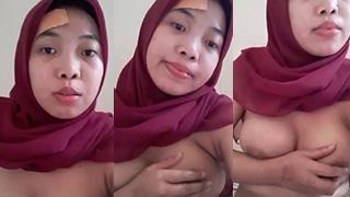 Jilbab Pink Main Pentil Bokep Indo